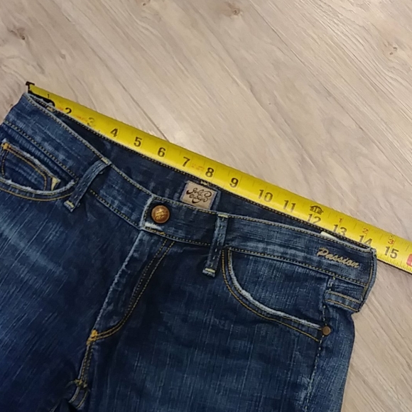 Gold Sign Girls Jeans - Picture 5 of 8